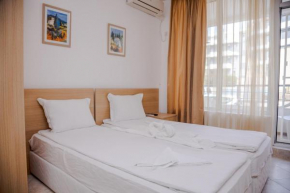 Sunset Studio in Kosharitsa with Pool, SPA, Gym and Parking